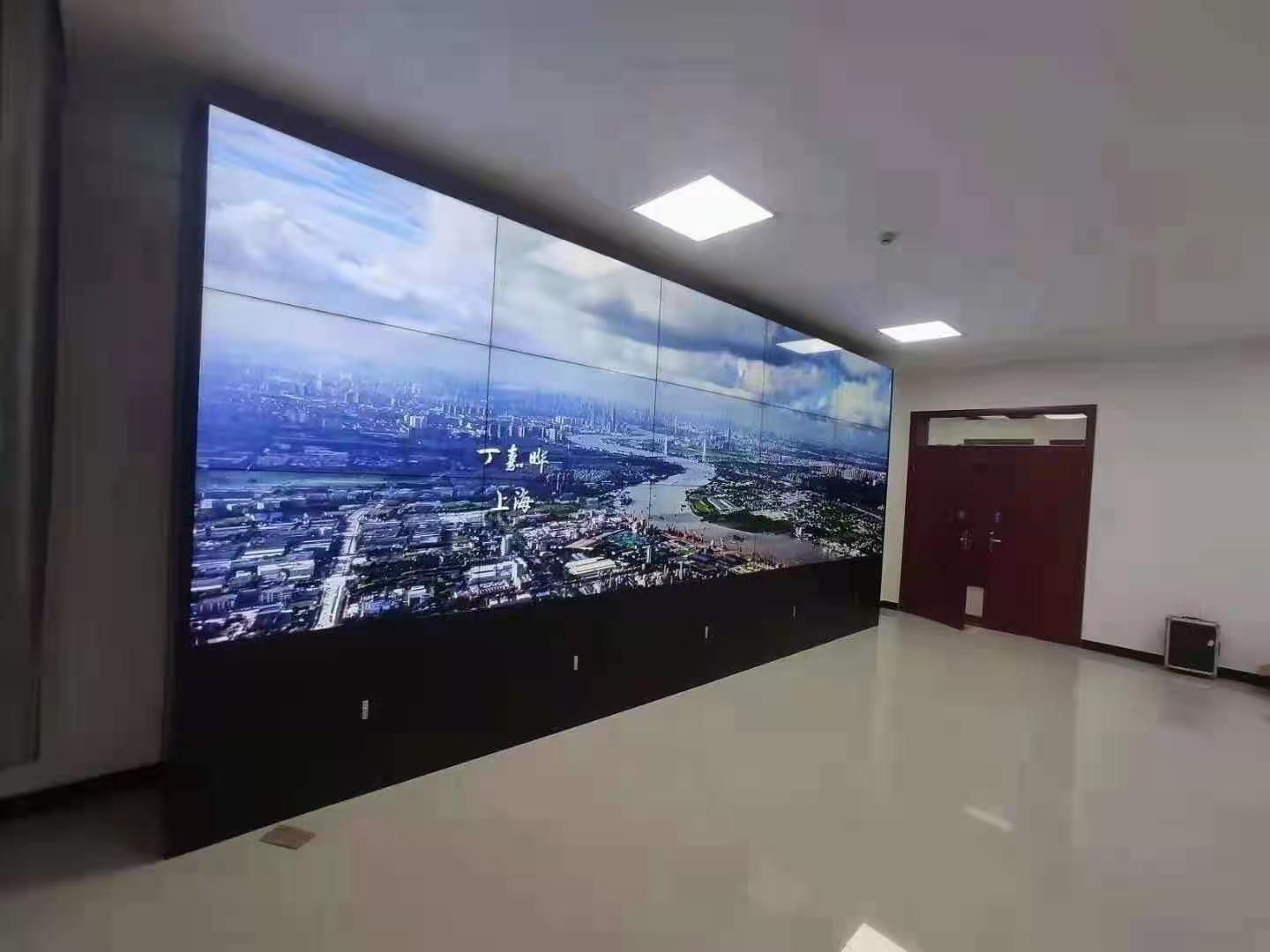 柳南拼接屏-55寸京东方液晶拼接屏3X4案例展示